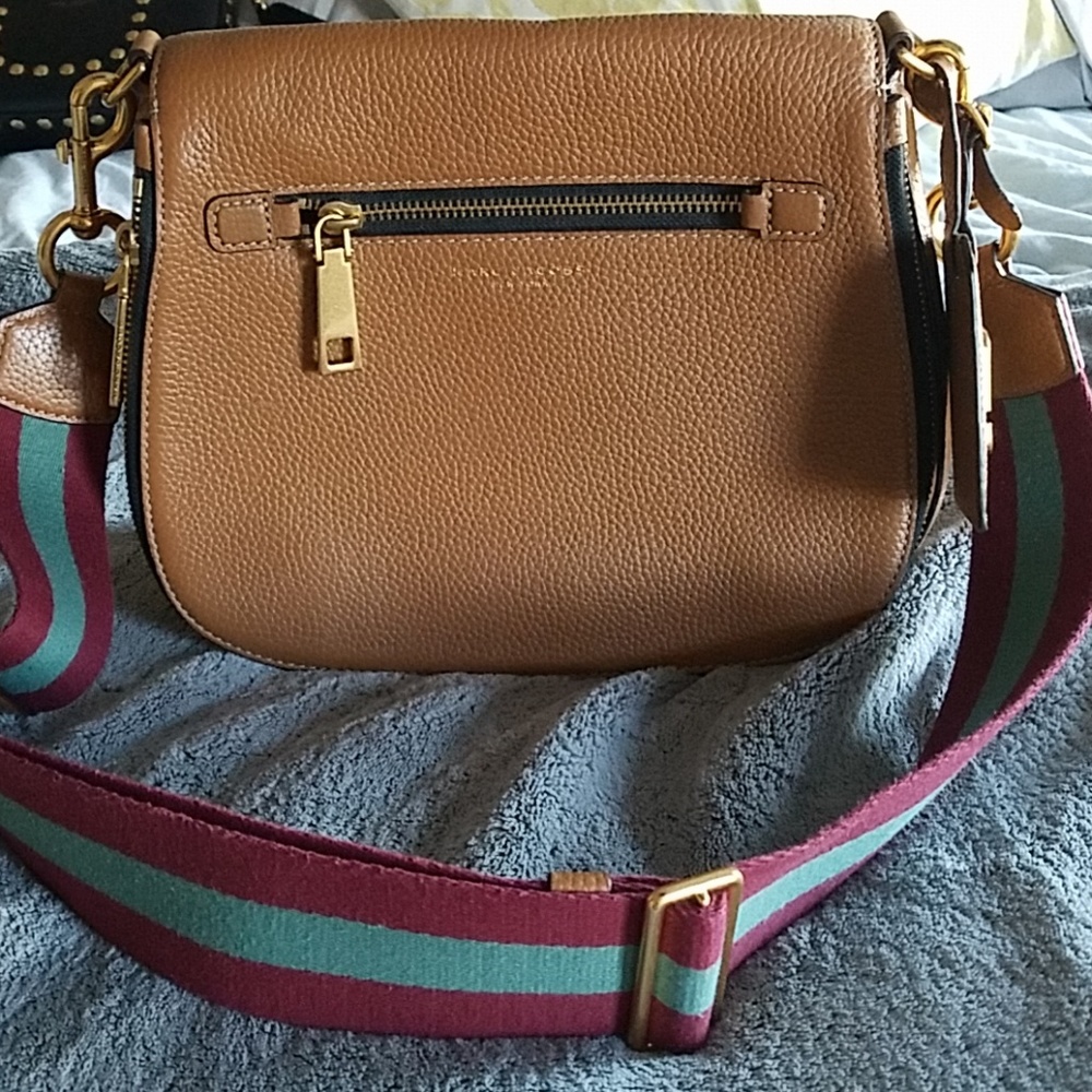 Marc Jacobs PERFECT CONDITION leather crossbody